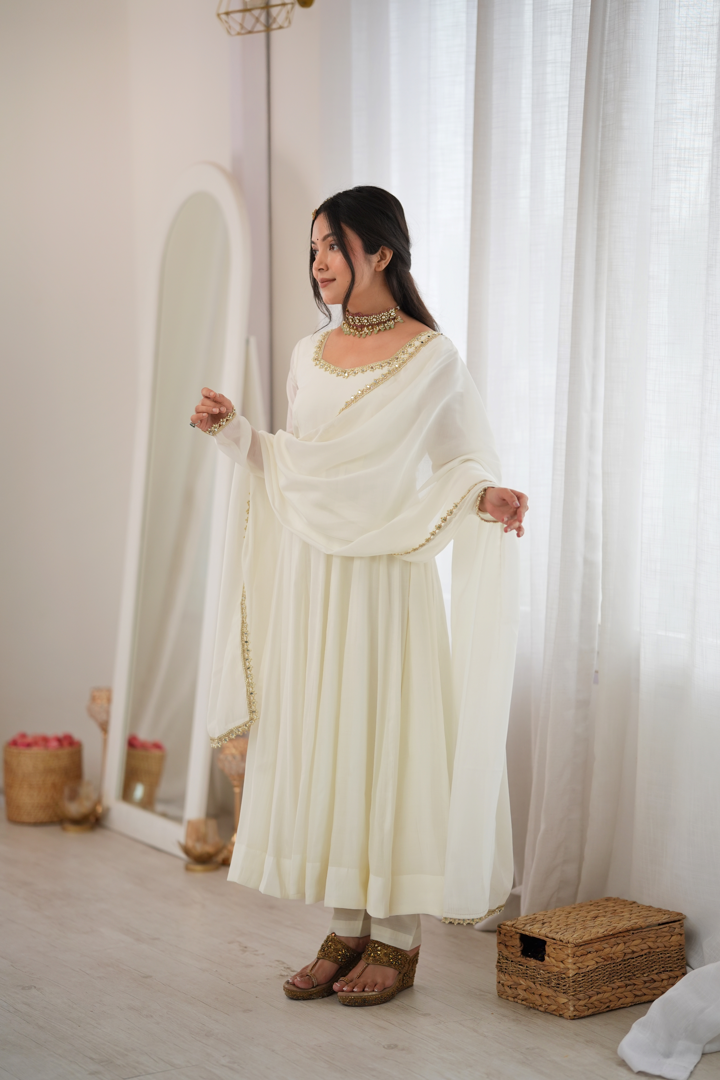 Premium Pure Mal Chanderi 16 Kali Anarkali Gown Set with Dupatta & Pant