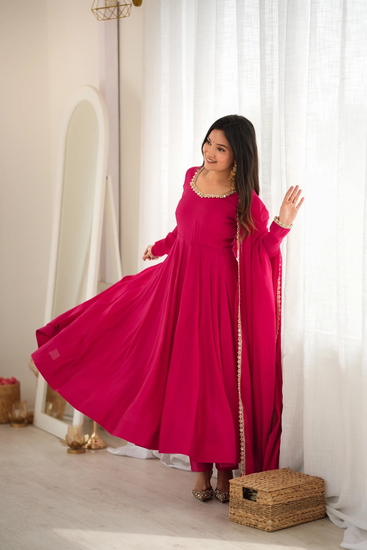 Premium Pure Mal Chanderi 16 Kali Anarkali Gown Set with Dupatta & Pant
