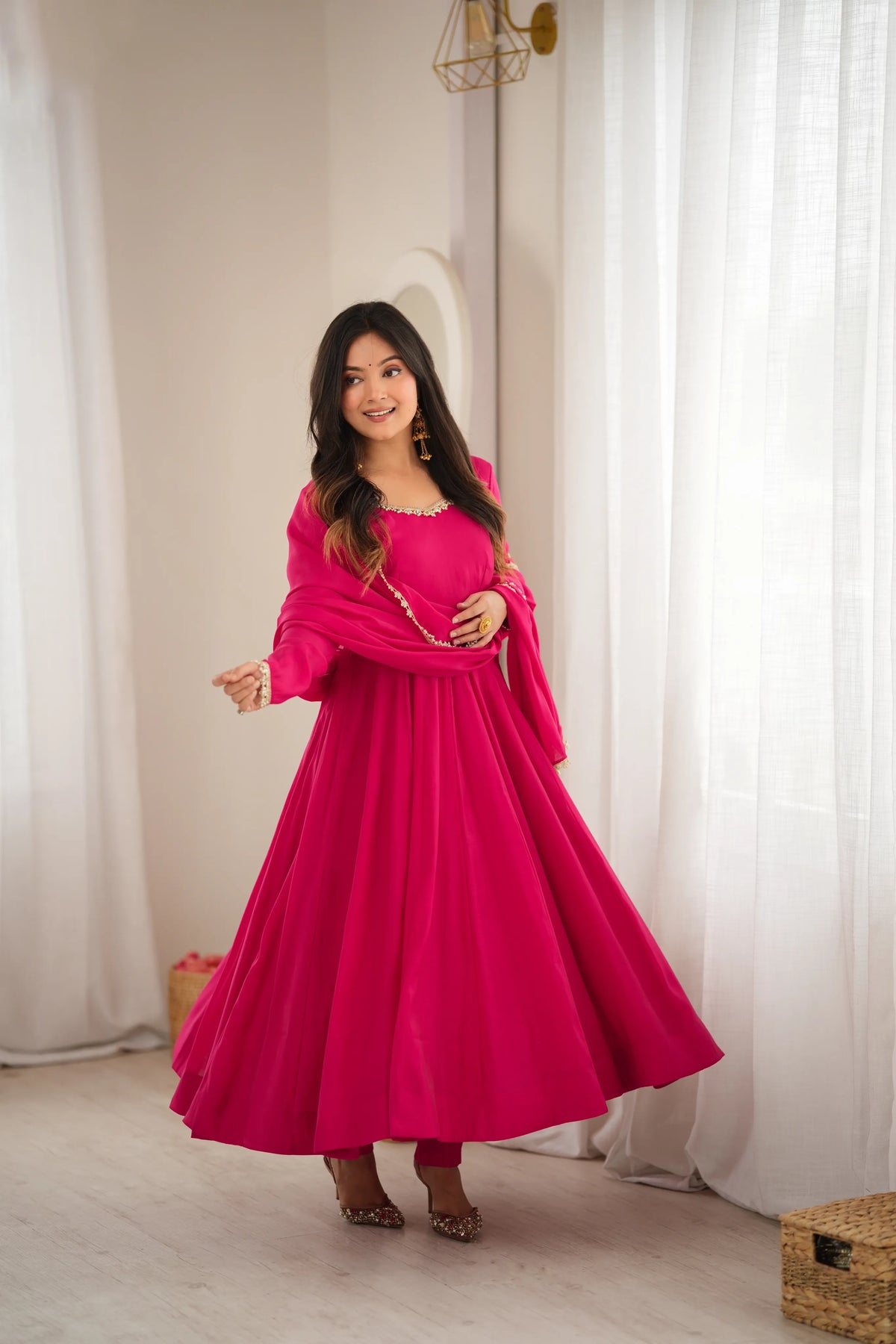 Premium Pure Mal Chanderi 16 Kali Anarkali Gown Set with Dupatta & Pant