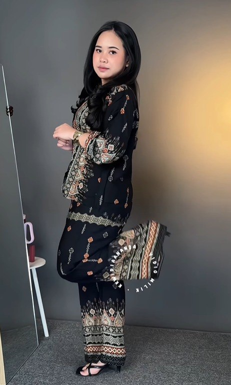Stylish Black Rayon Co-Ord Set for Women | Premium Comfortable Matching Set