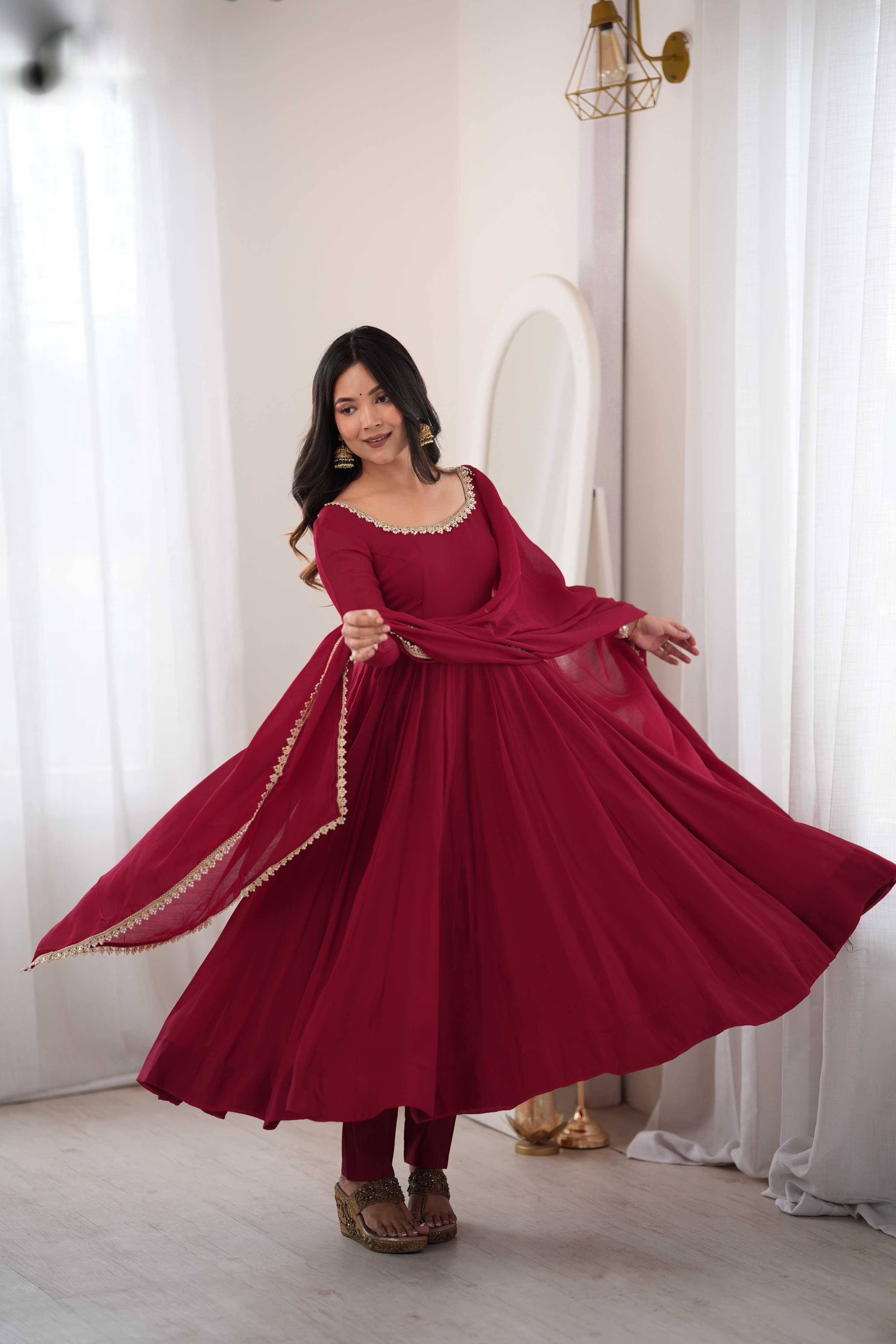 Premium Pure Mal Chanderi 16 Kali Anarkali Gown Set with Dupatta & Pant