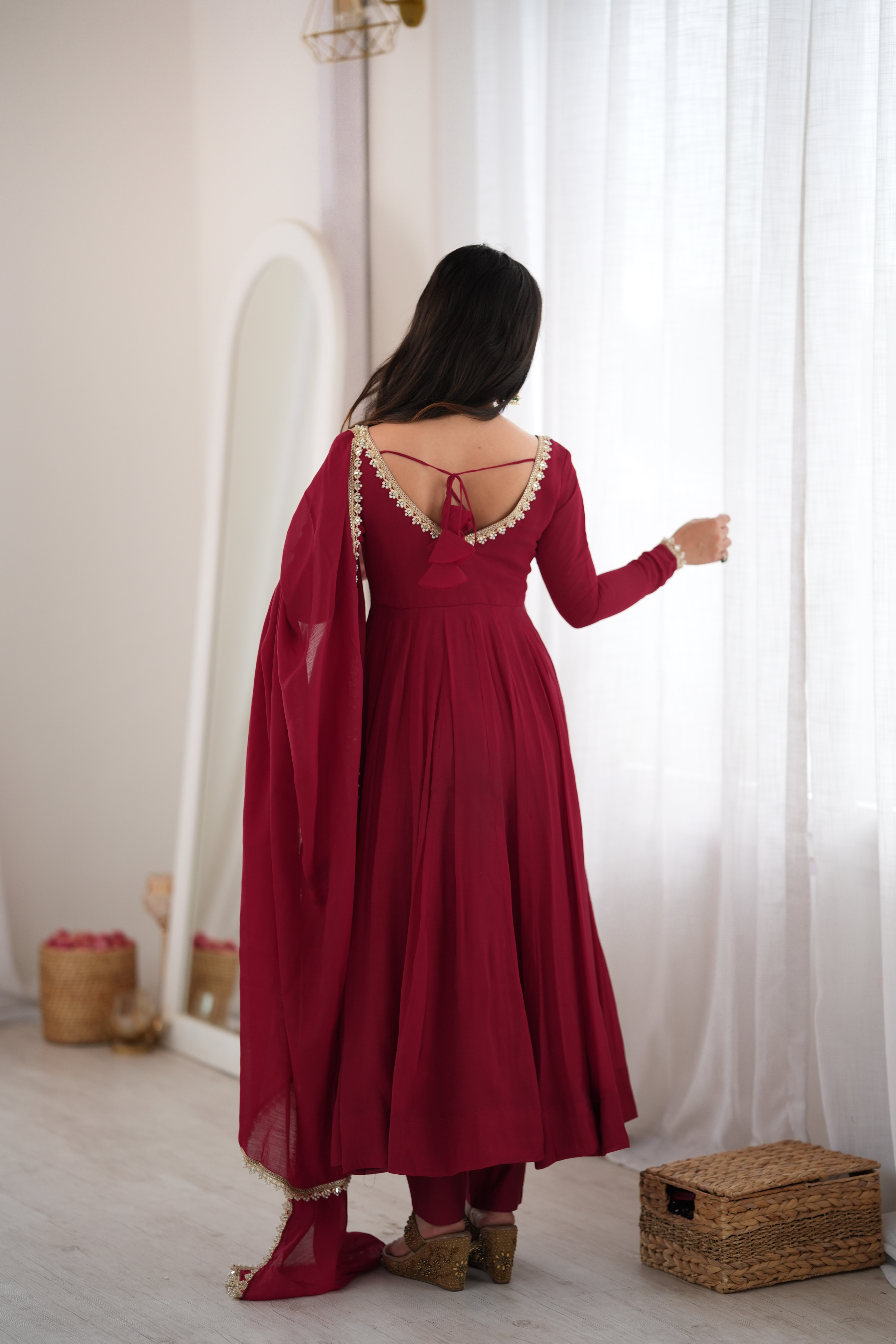Premium Pure Mal Chanderi 16 Kali Anarkali Gown Set with Dupatta & Pant