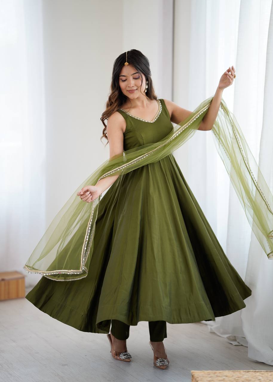Premium Pure Romansilk Chanderi 4 Meter Flared Anarkali Gown Set