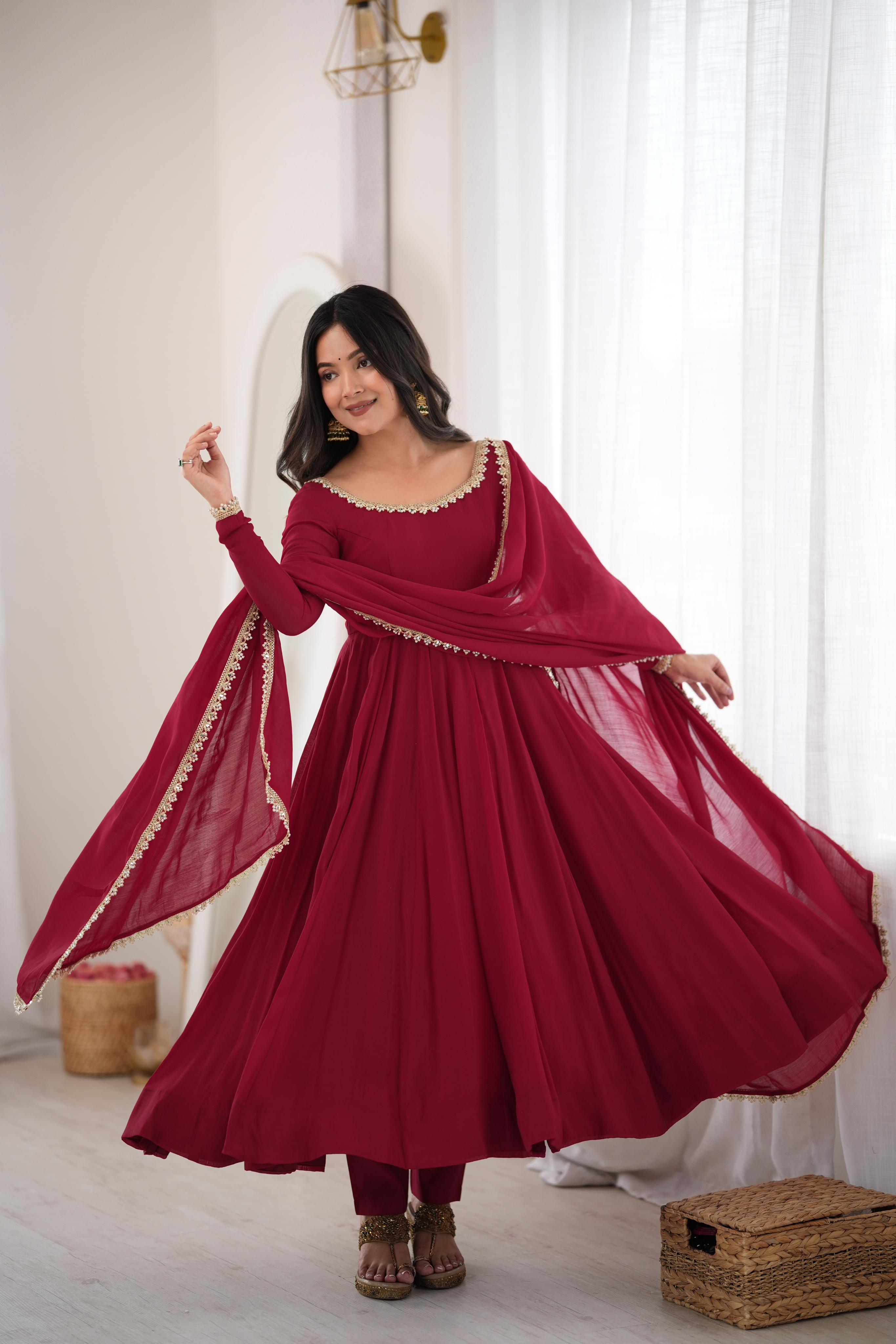 Premium Pure Mal Chanderi 16 Kali Anarkali Gown Set with Dupatta & Pant