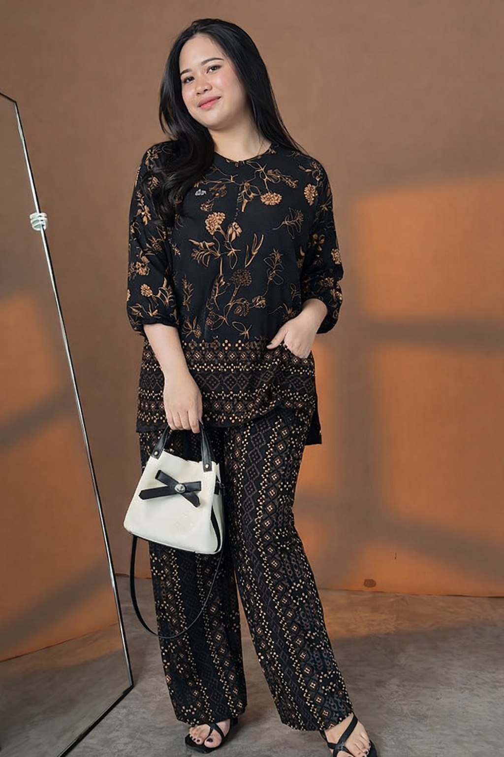 Premium Black Printed Rayon Co-Ord Set for Women | Elegant & Comfortable Matching Set